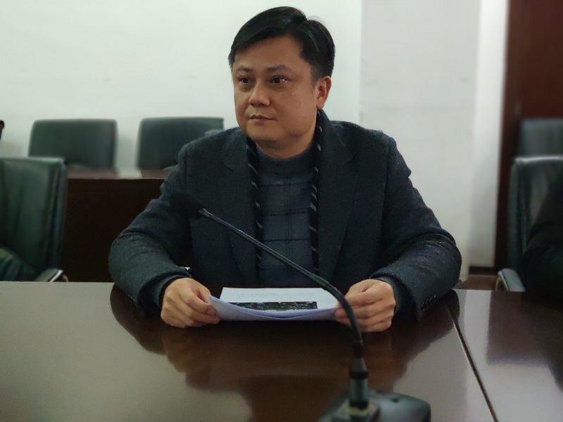 学校党委委员宣传统战部部长杨金辉为后勤处党支部上党课